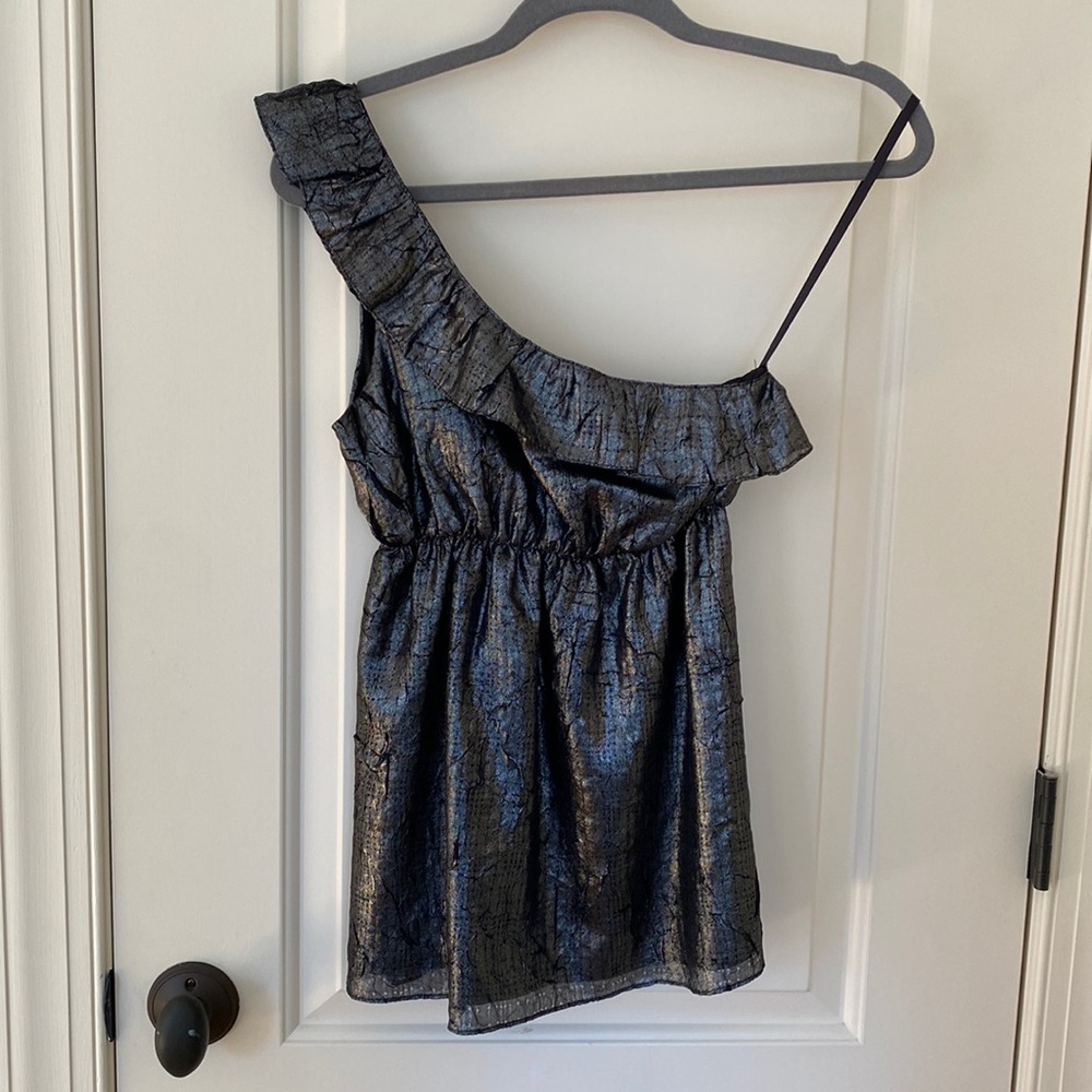 5/48 Going out one shoulder black silver metallic top, womens size xs